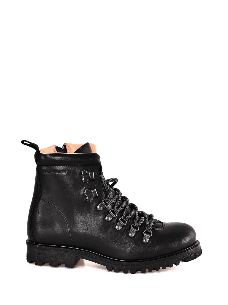 Ambitious Ankle Boots 6637